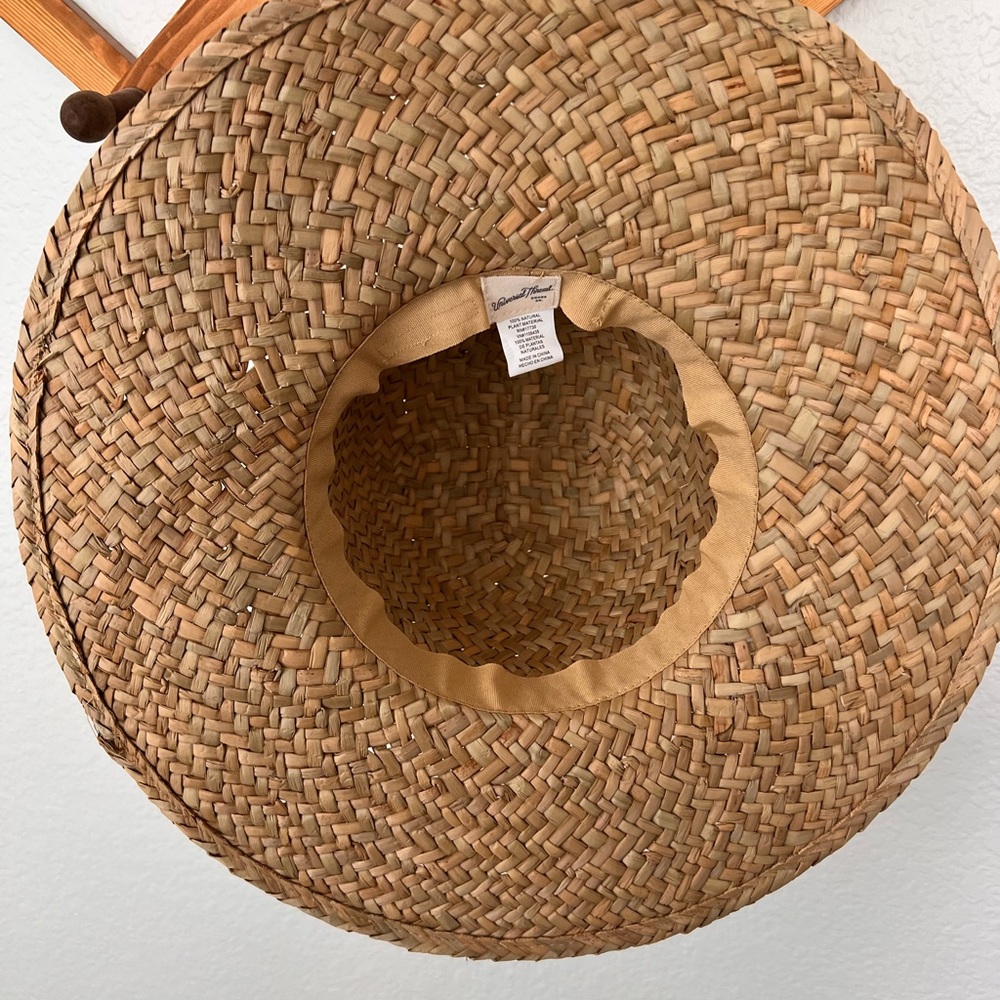 NWT universal thread round adjustable straw hat - Picture 2 of 6